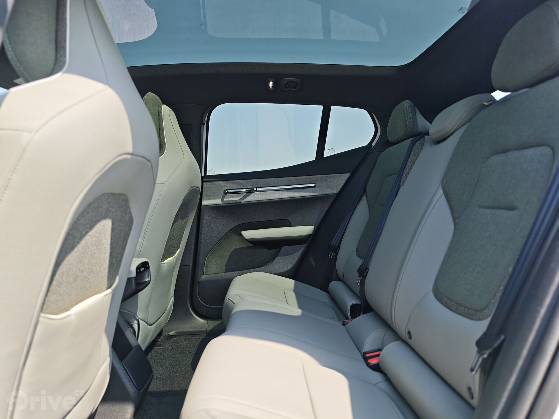 Volvo EX30 Cross Country