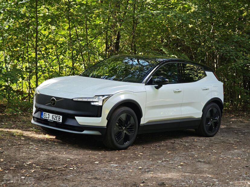 Volvo EX30 Cross Country