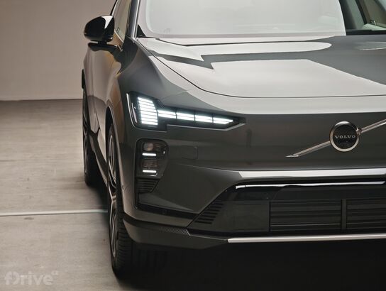 Volvo EX60 (2026)