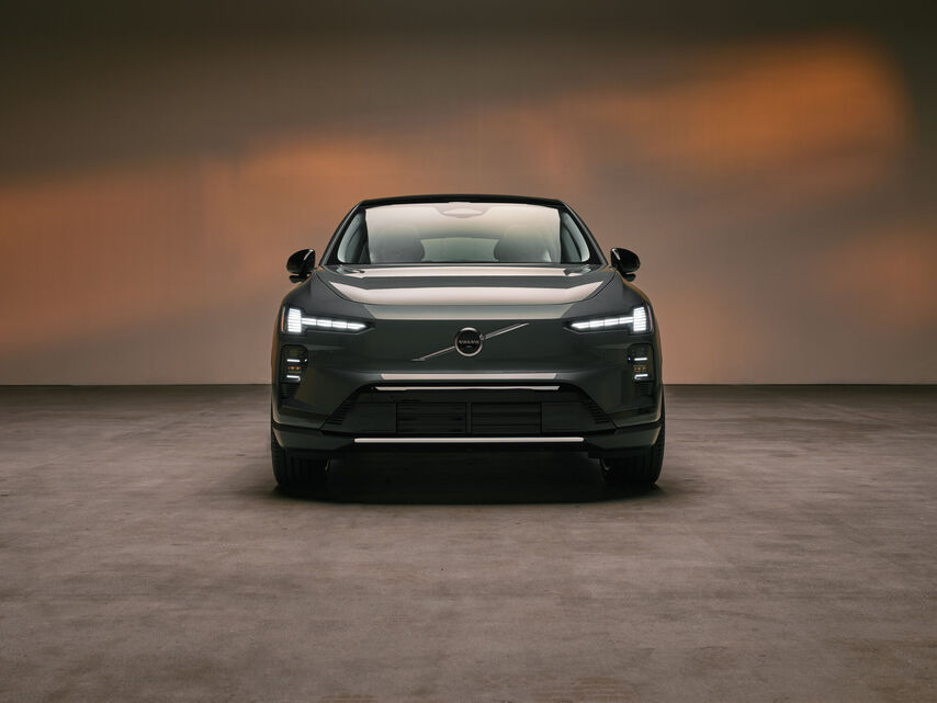 Volvo EX60 (2026)