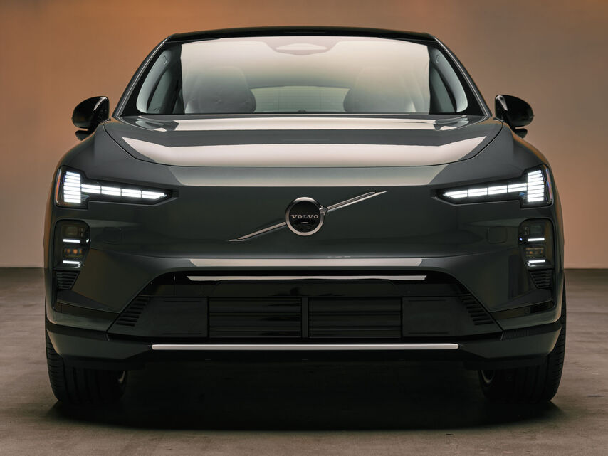 Volvo EX60 (2026)