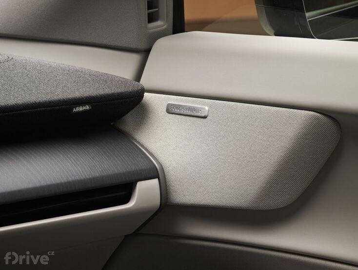 Volvo EX60 (2026)