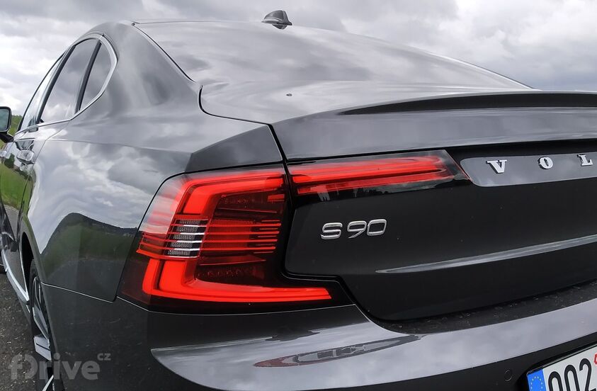 Volvo S90 B6 AWD (2021)