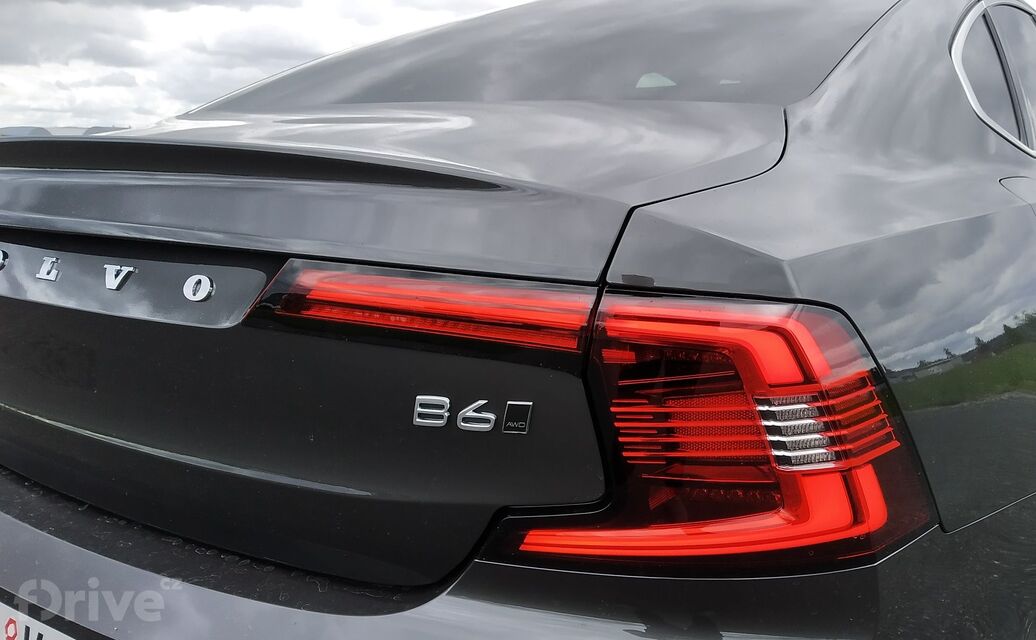 Volvo S90 B6 AWD (2021)