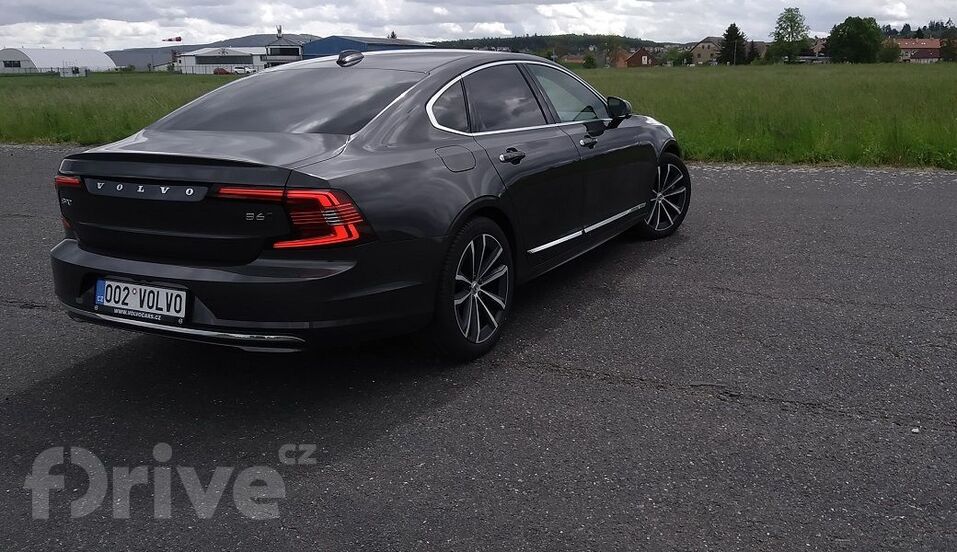 Volvo S90 B6 AWD (2021)