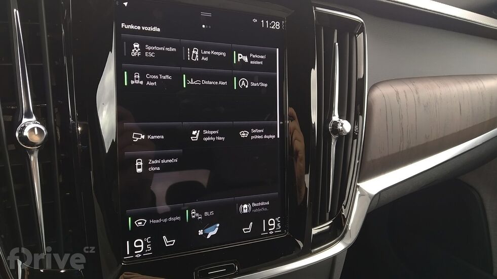 Volvo S90 B6 AWD (2021)