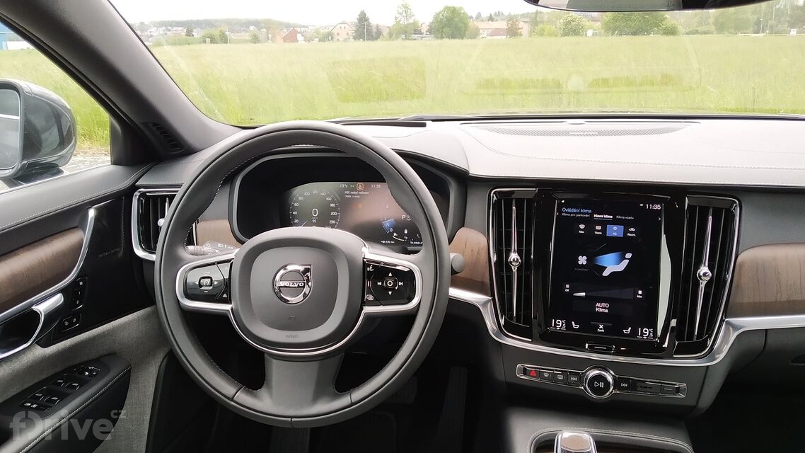 Volvo S90 B6 AWD (2021)