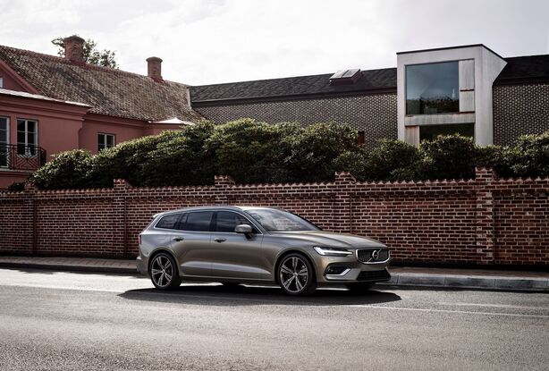 Volvo V60 T8