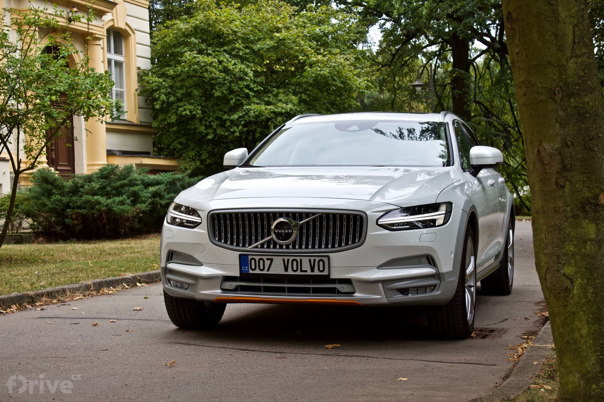 Volvo V90