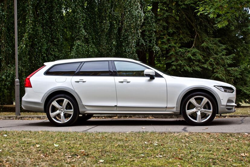 Volvo V90