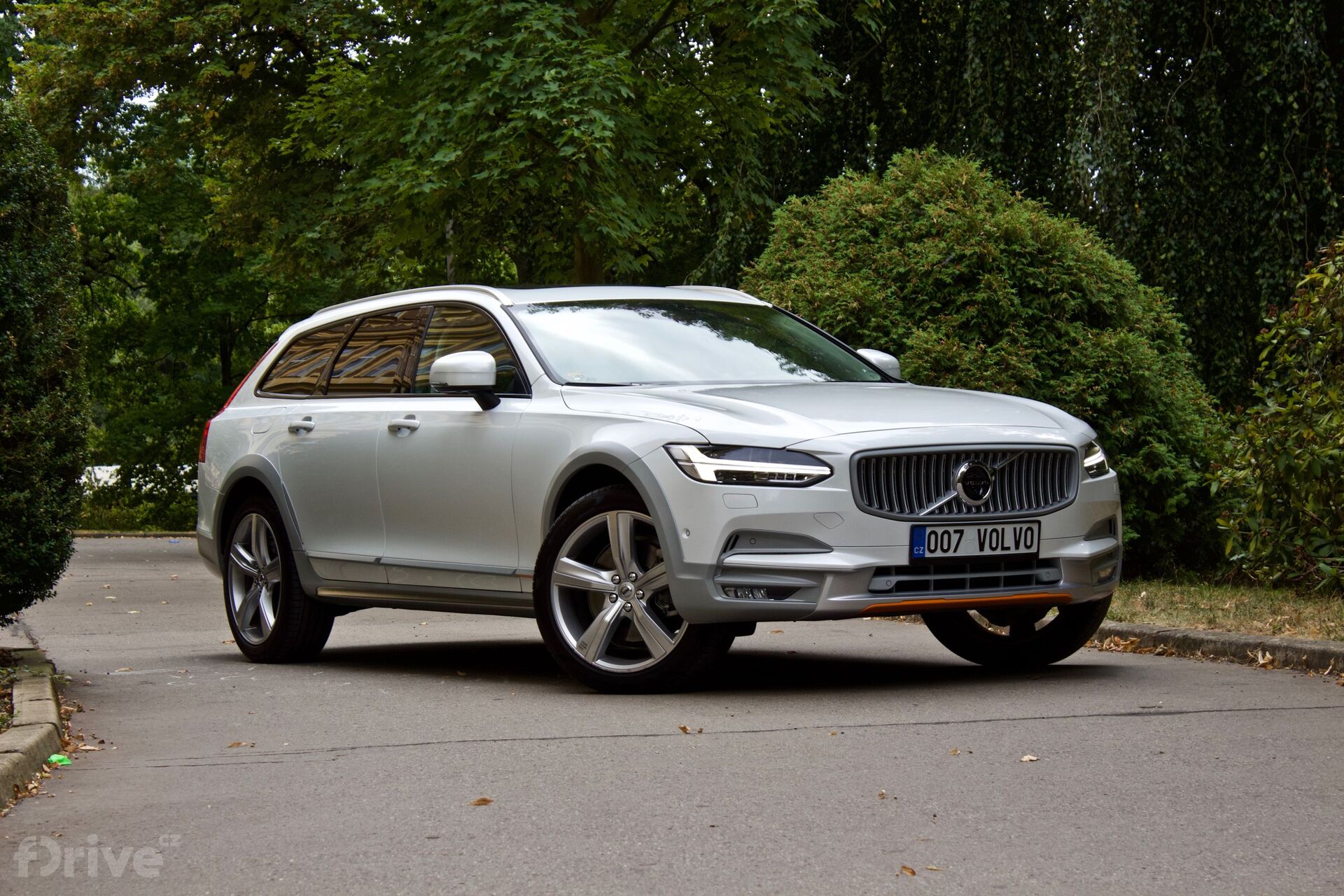 Volvo V90