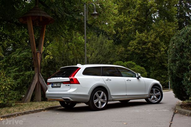 Volvo V90