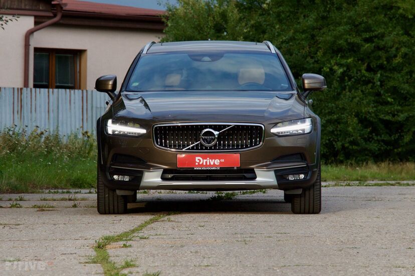 Volvo V90 Cross Country