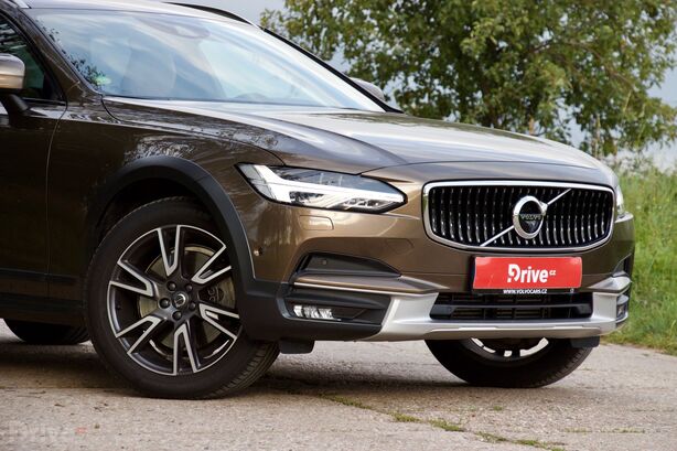 Volvo V90 Cross Country