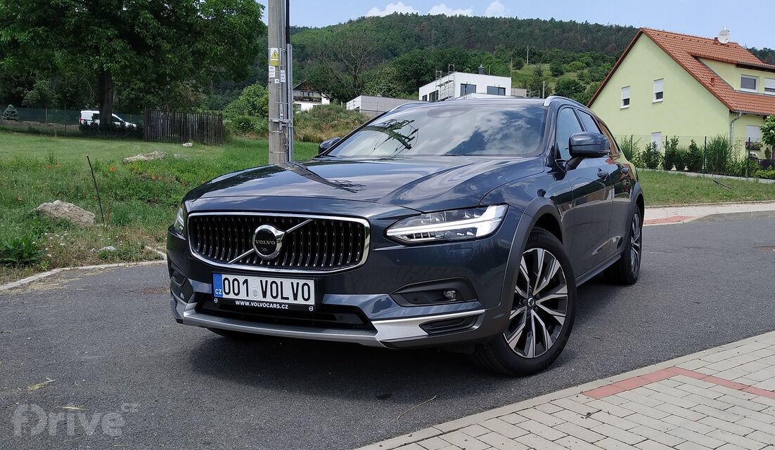 Volvo V90 Cross Country B5 (2021)