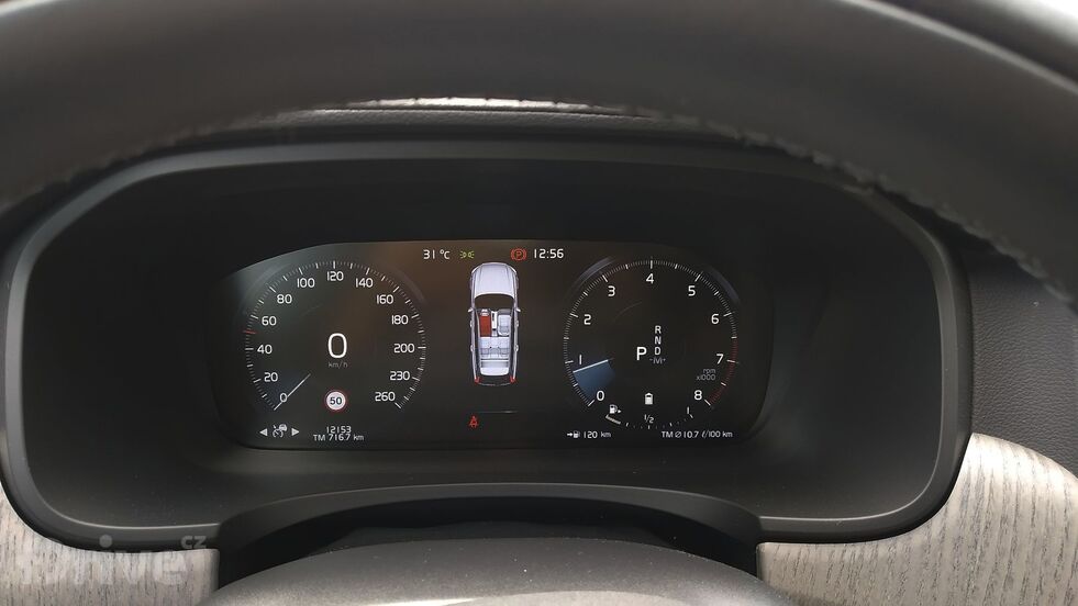 Volvo V90 Cross Country B5 (2021)