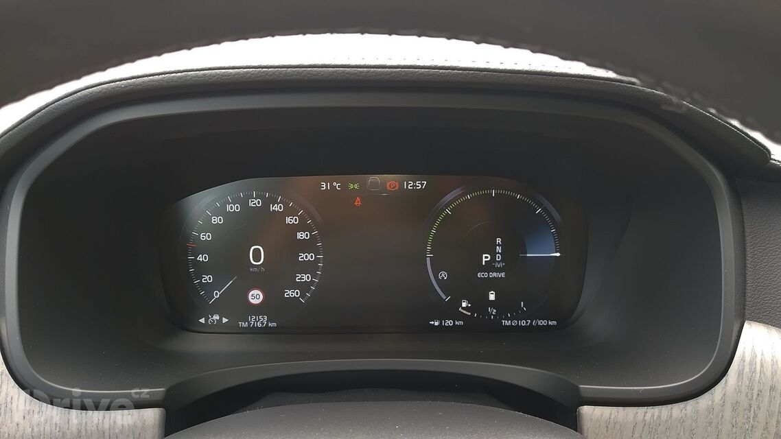 Volvo V90 Cross Country B5 (2021)