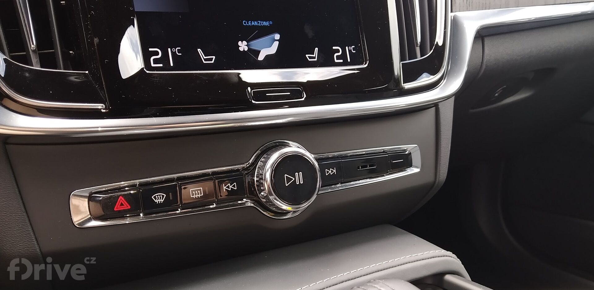 Volvo V90 Cross Country B5 (2021)