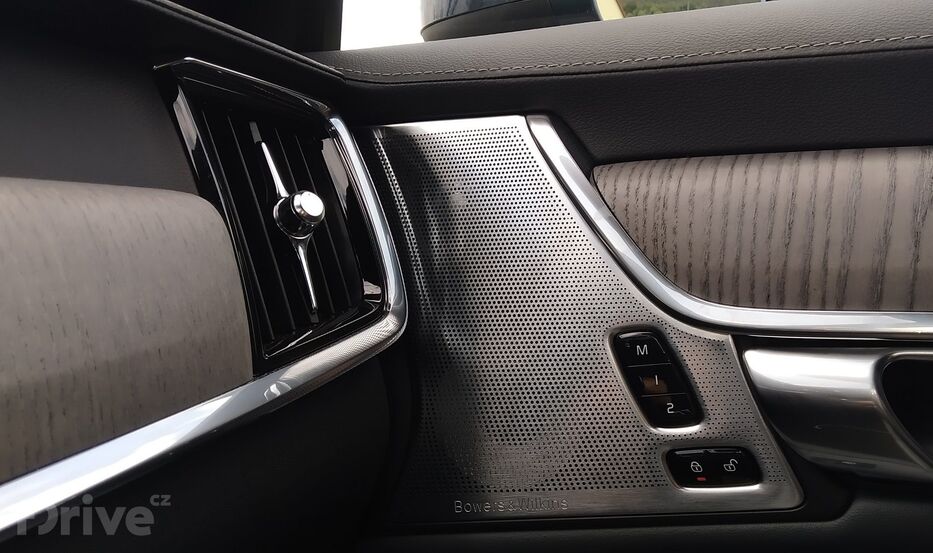 Volvo V90 Cross Country B5 (2021)