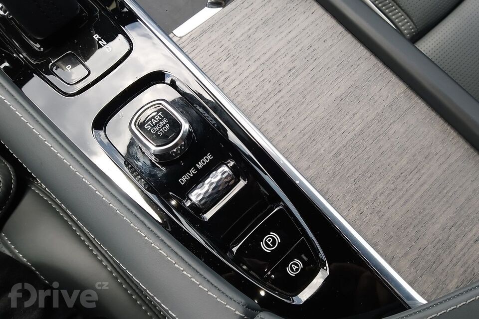 Volvo V90 Cross Country B5 (2021)