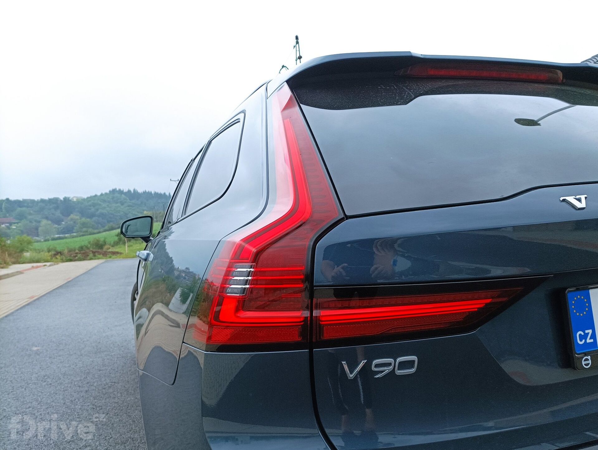 Volvo V90 T8 AWD (2022)