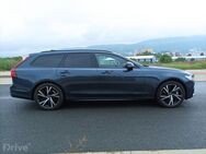 Volvo V90 T8 AWD (2022)