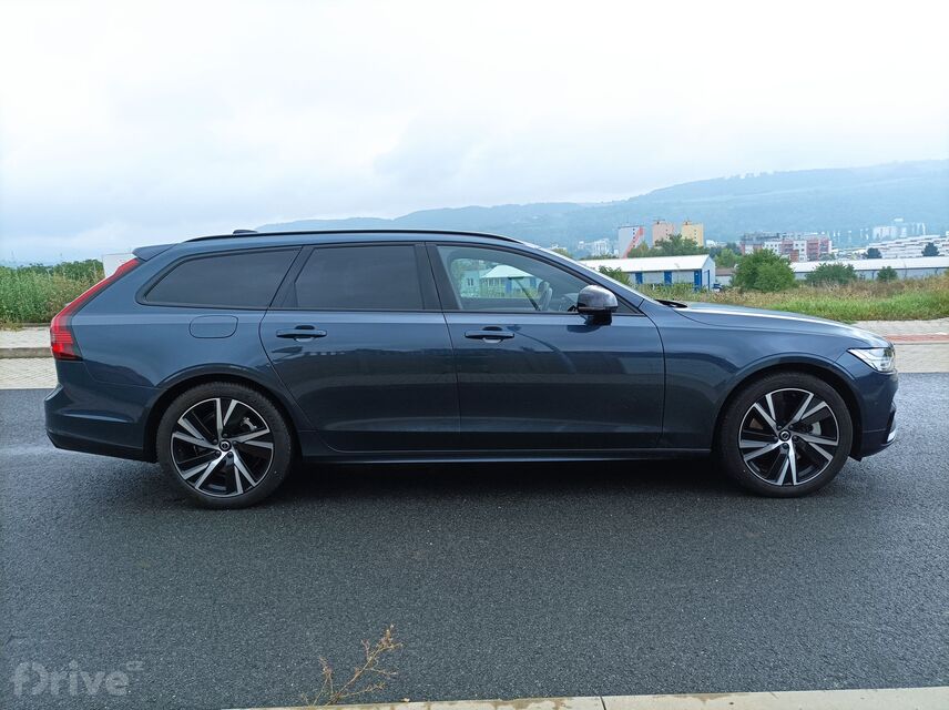 Volvo V90 T8 AWD (2022)