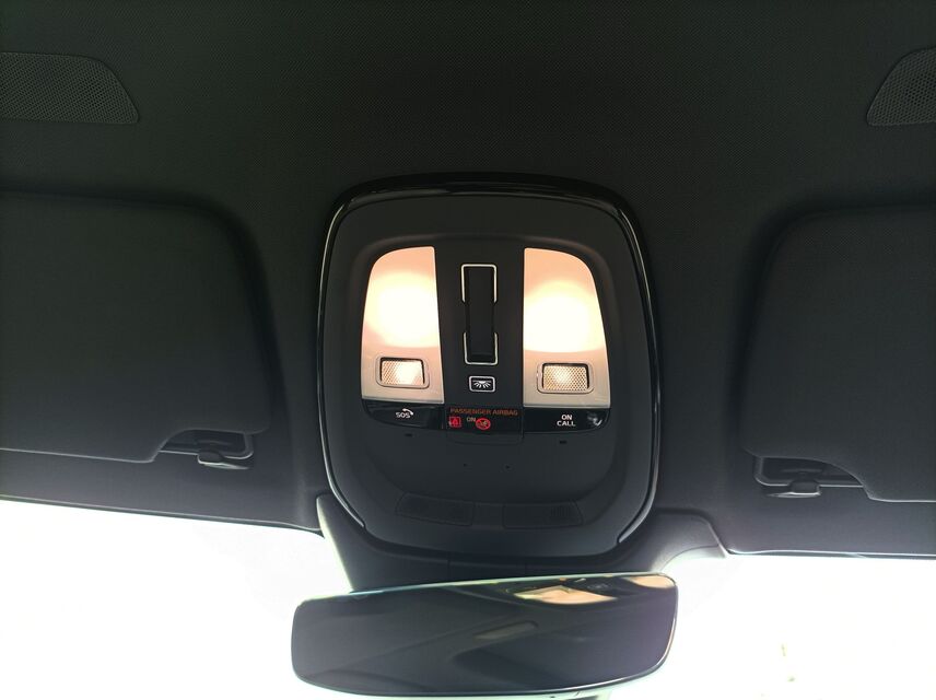 Volvo V90 T8 AWD (2022)