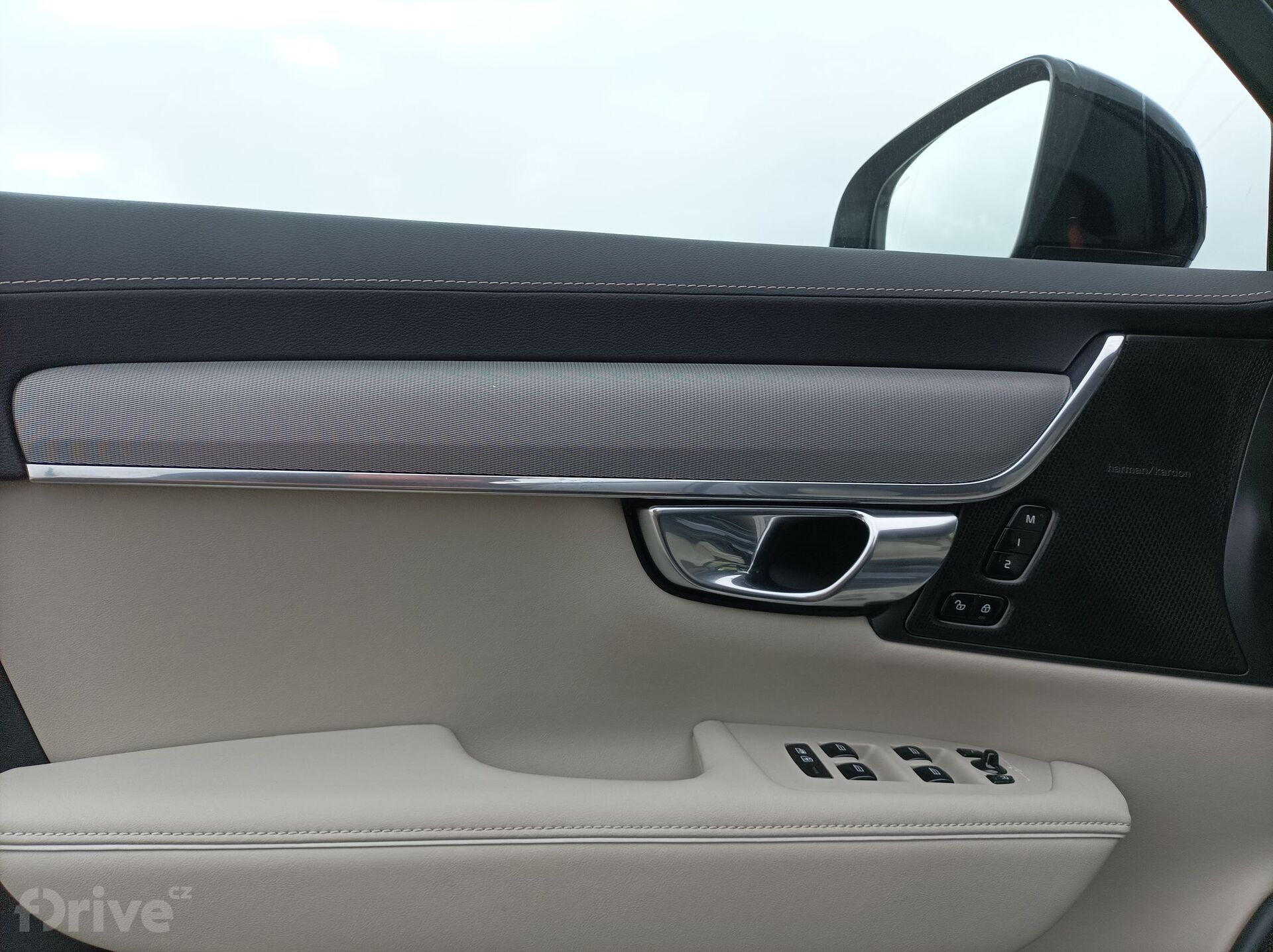 Volvo V90 T8 AWD (2022)