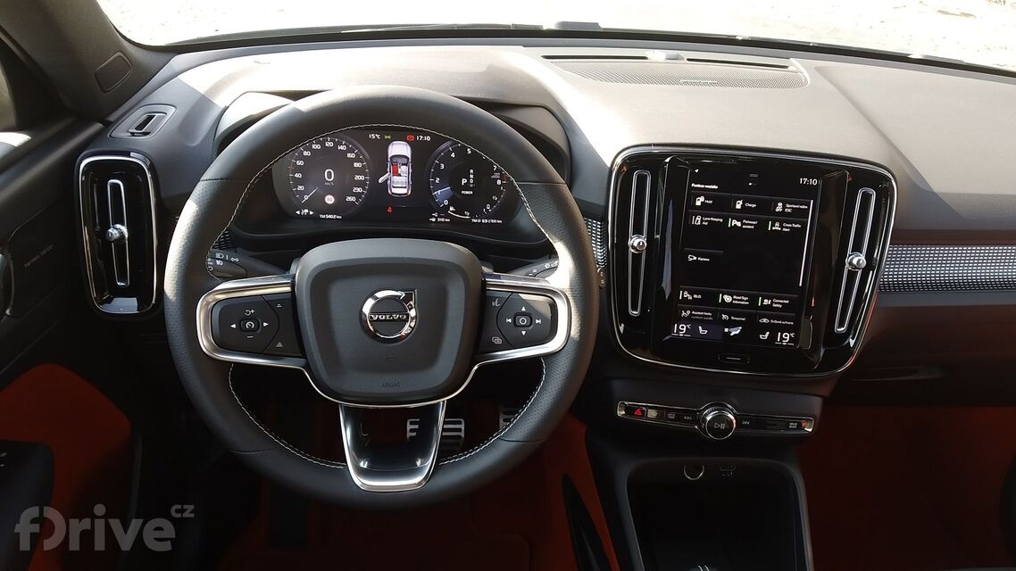 Volvo XC40 T4 Recharge