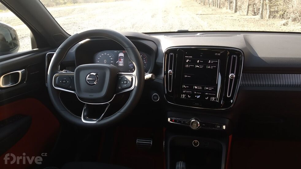 Volvo XC40 T4 Recharge