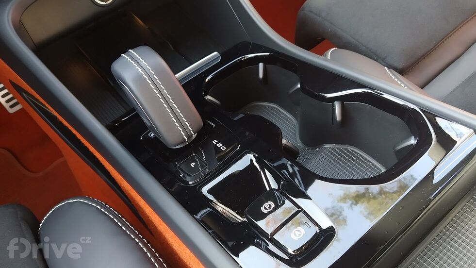 Volvo XC40 T4 Recharge