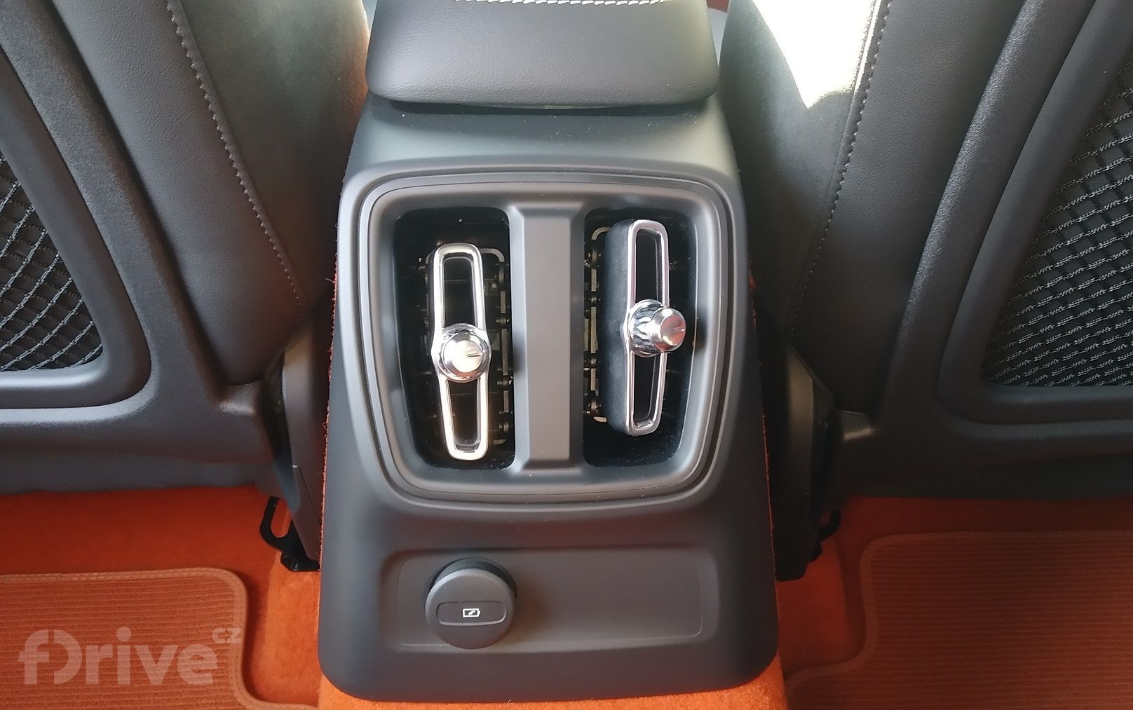 Volvo XC40 T4 Recharge