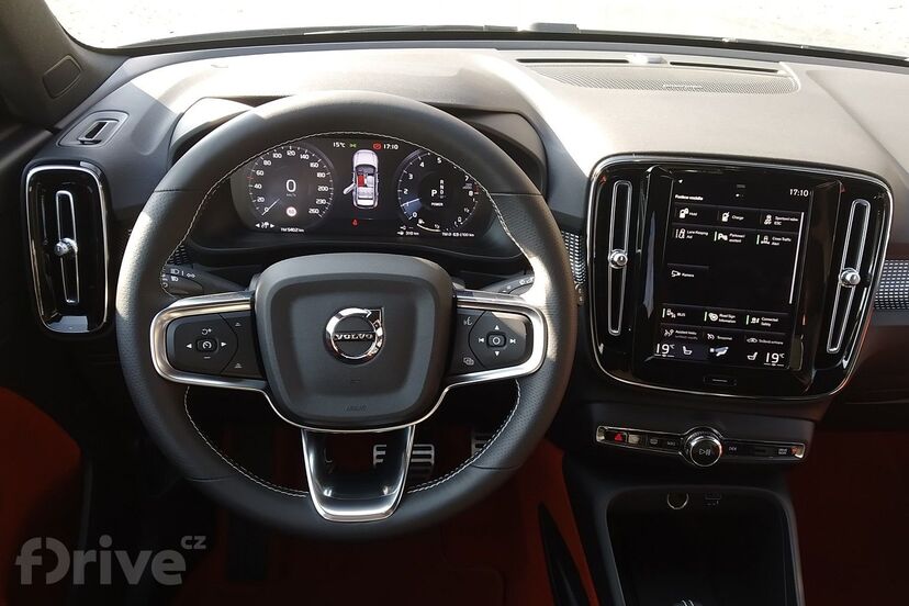 Volvo XC40 T4 Recharge