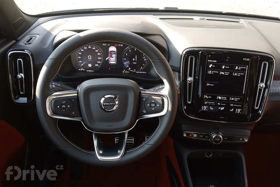 Volvo XC40 T4 Recharge