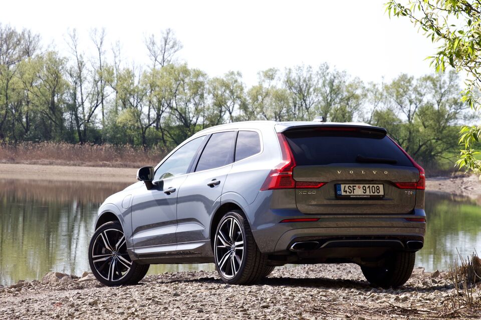Volvo XC60 T8 (2017)