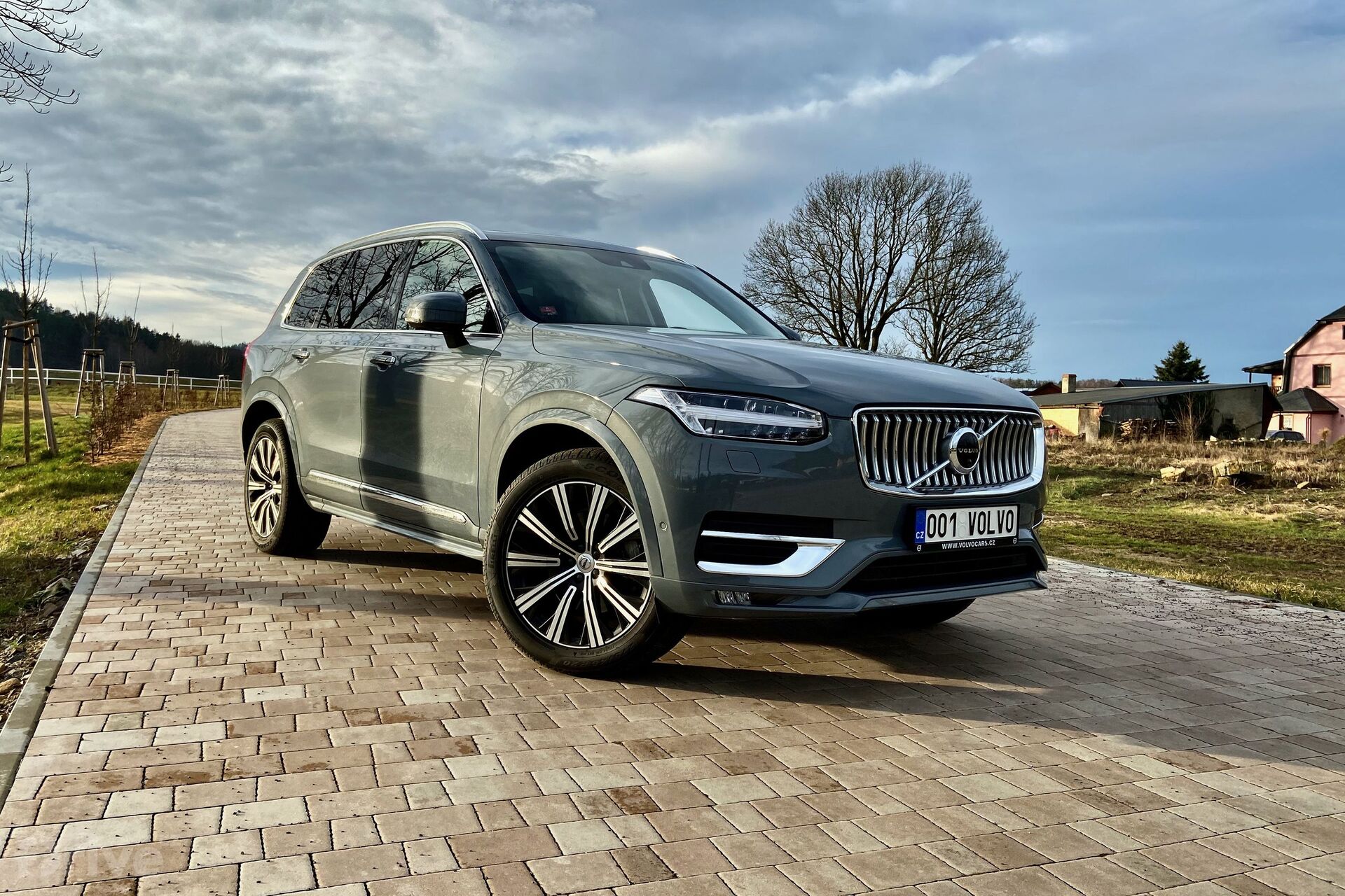 Volvo XC90 B5