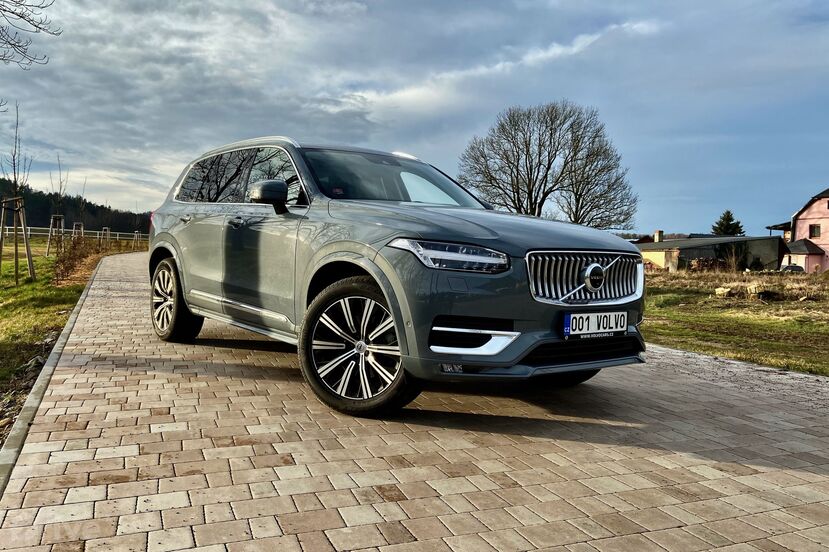 Volvo XC90 B5