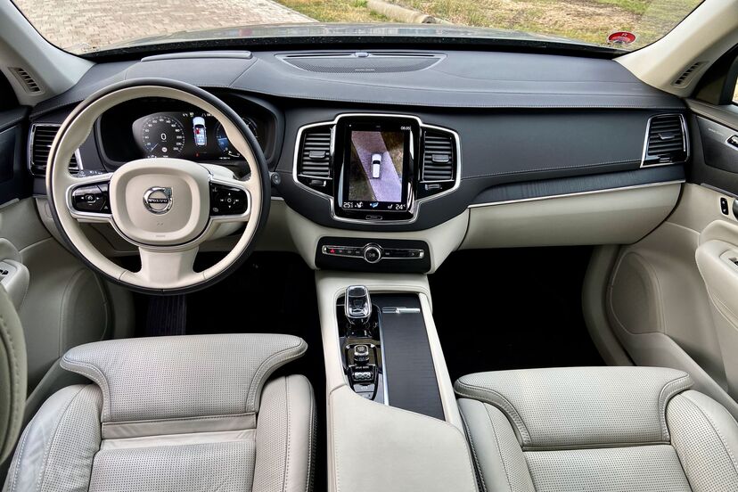 Volvo XC90 B5