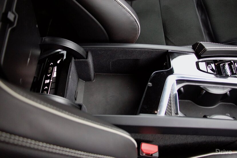 Volvo XC90 T8 (2015)