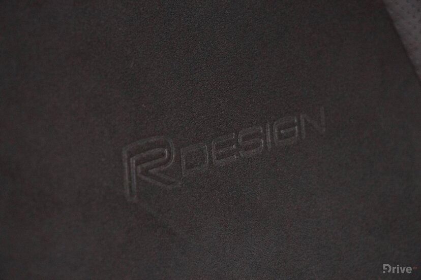 Volvo XC90 T8 (2015)