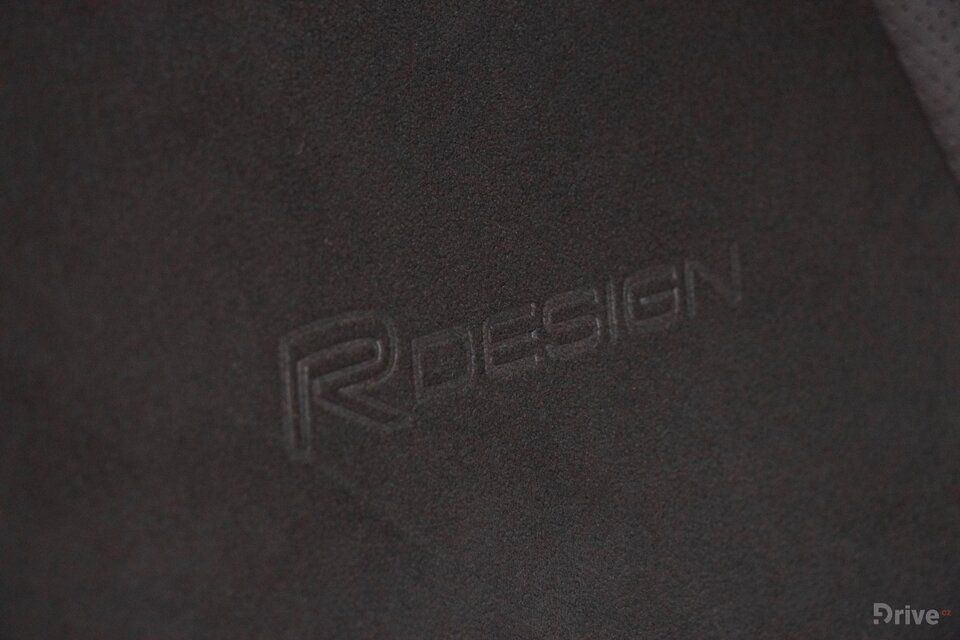 Volvo XC90 T8 (2015)