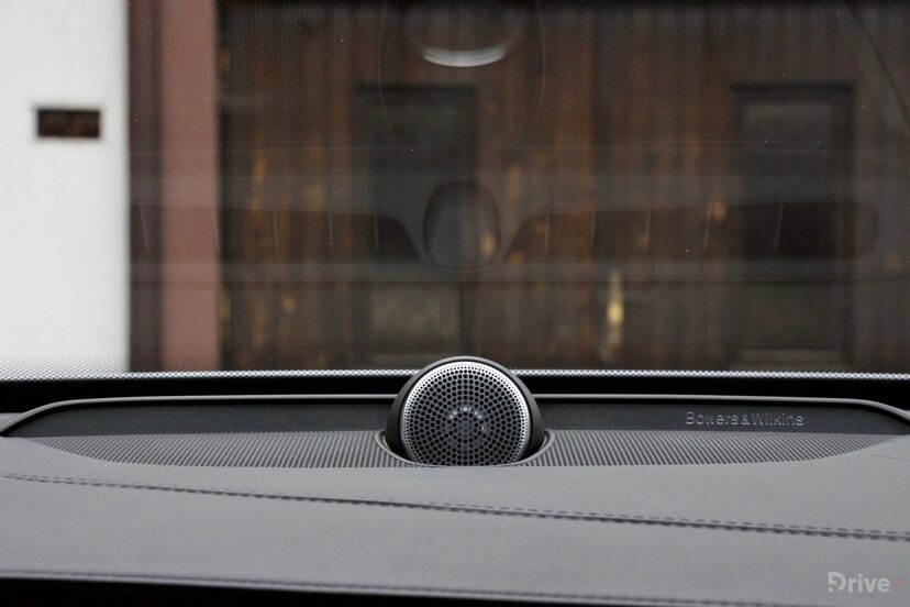 Volvo XC90 T8 (2015)