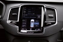 Volvo XC90 T8 (2015)