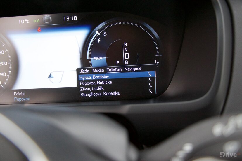 Volvo XC90 T8 (2015)