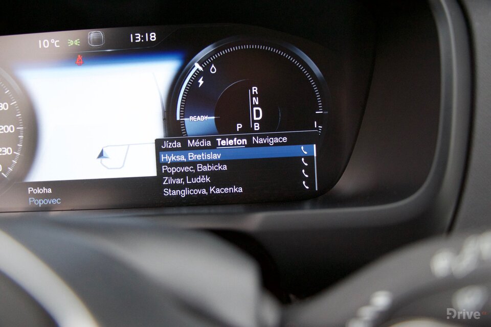 Volvo XC90 T8 (2015)