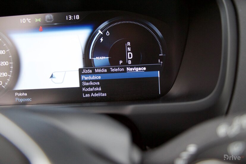 Volvo XC90 T8 (2015)