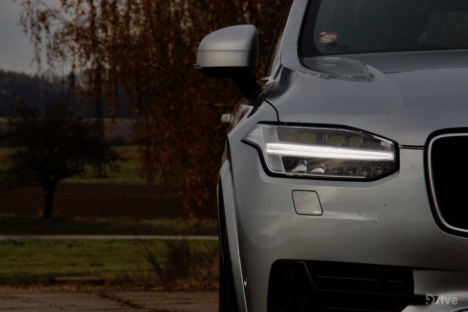 Volvo XC90 T8 (2015)