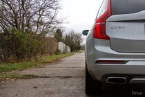 Volvo XC90 T8 (2015)