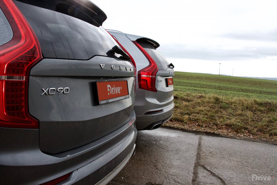 Volvo XC90 T8 (2015)